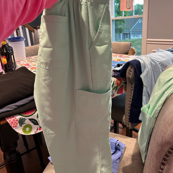 Scrubs - Picture 4 of 8